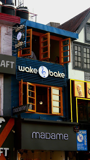 wake and bake cafe